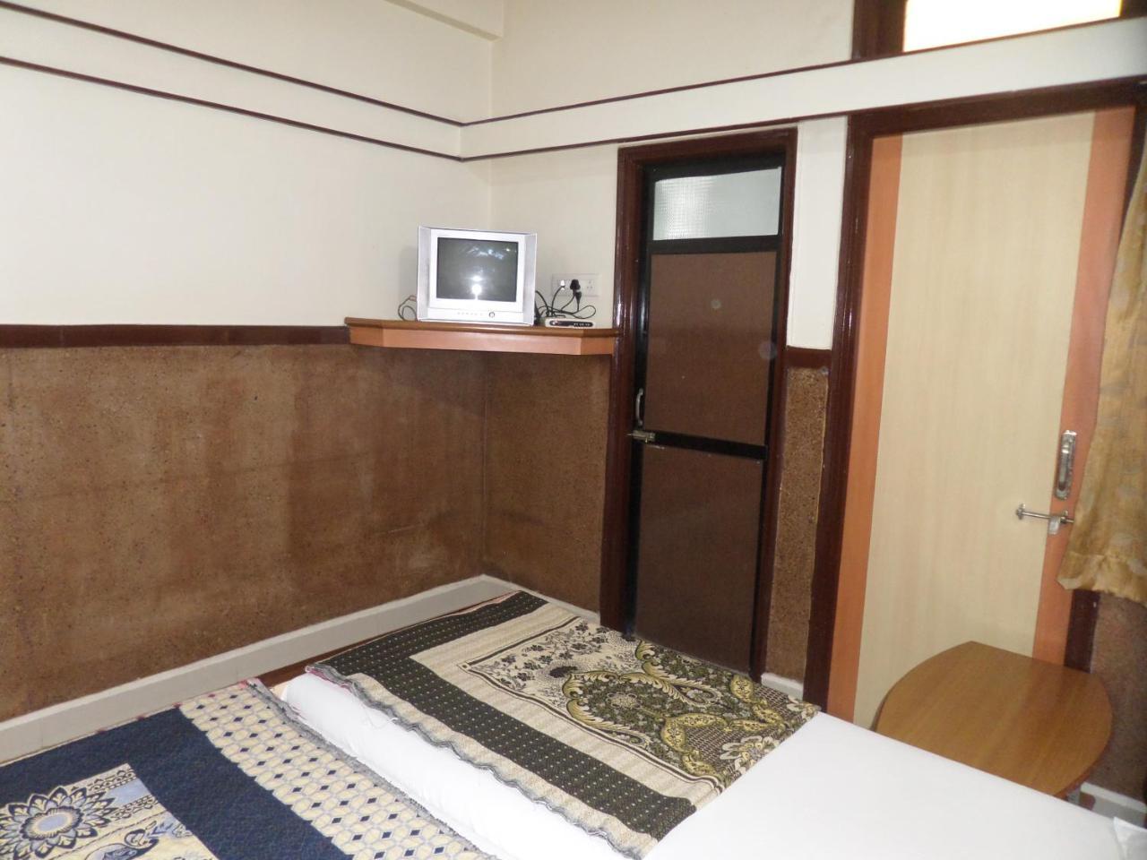 Hotel Padma Nászik Kültér fotó