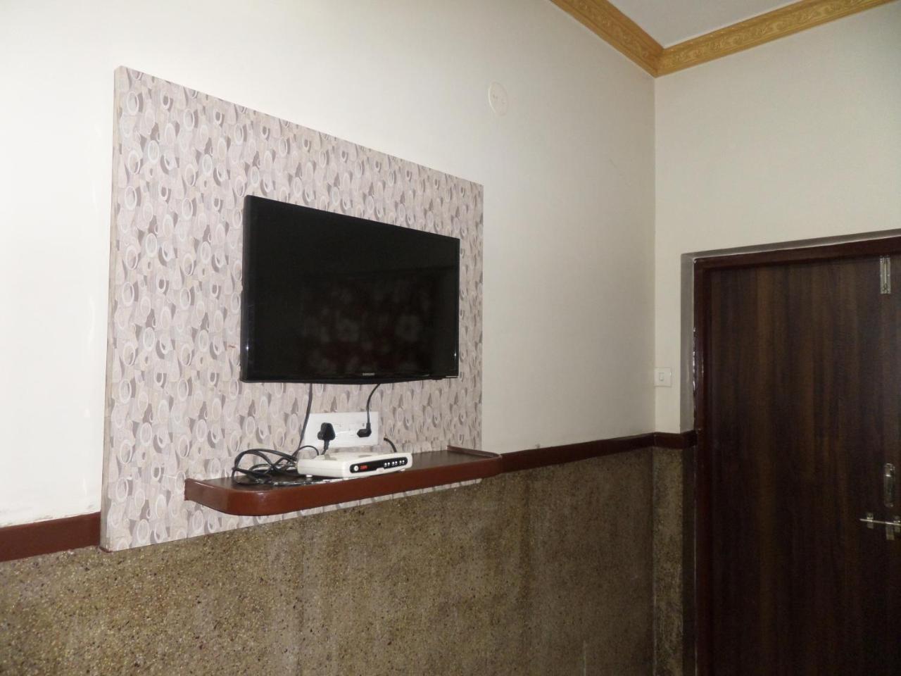 Hotel Padma Nászik Kültér fotó