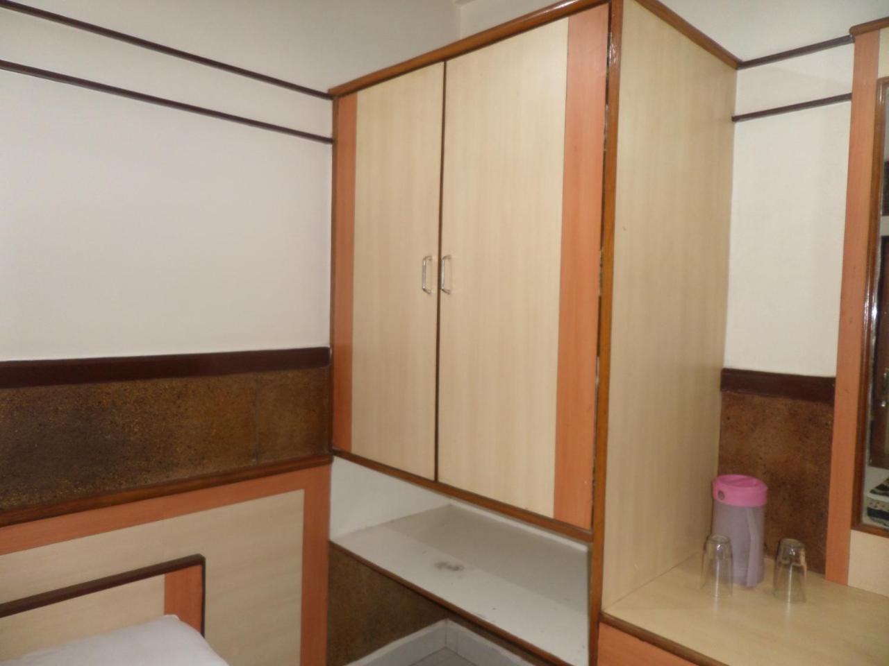 Hotel Padma Nászik Kültér fotó